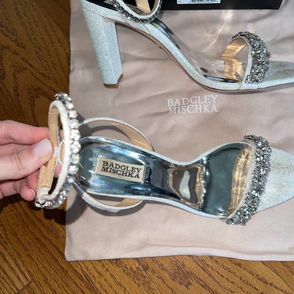 Badgley Mischka Bridal Heeled Sandals - Size 9.5 - Picture 5 of 8